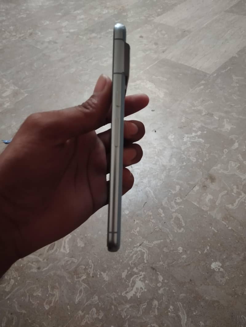 Google Pixel 8 Pro 6