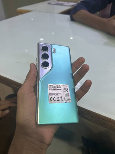 Tecno CAMON 40 Pro