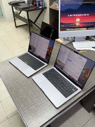 MACBOOK PRO M2 2023 14 INCH 32GB RAM 1TB SSD 12 CPU 19 GPU 2 UNITS