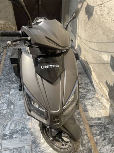 United scooty 100cc