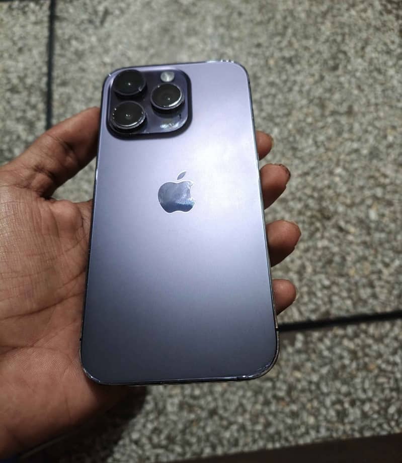 Apple iPhone 14 Pro 0