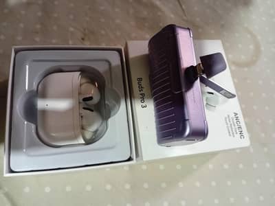 ear buds or iphone ky liye best power bank