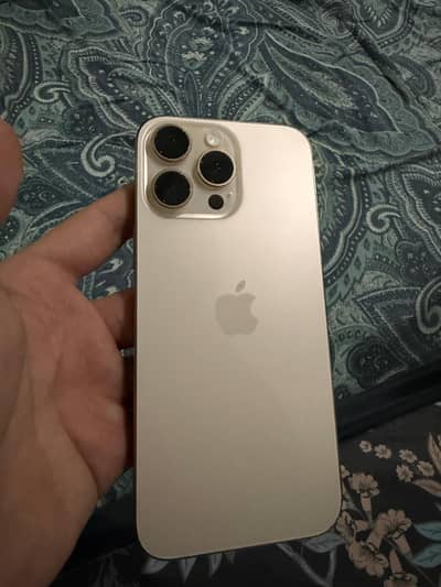 Apple iPhone 16 Pro Max