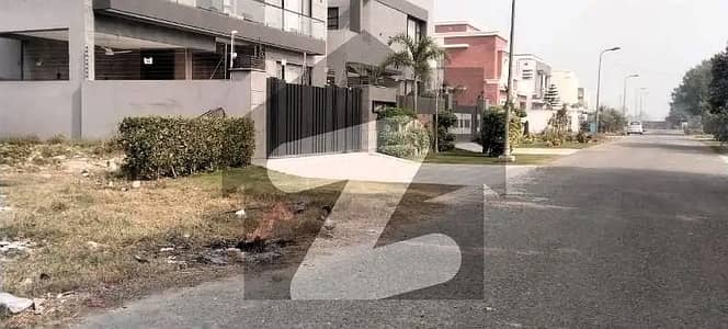 Plot No-652 Block W - 1 Kanal Plot On Top Location of Phase 7 DHA Lahore For Urgent Sale
