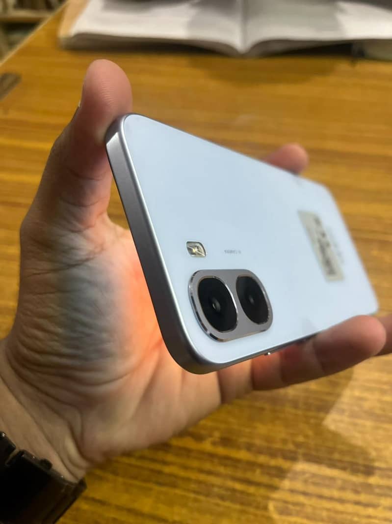 OPPO A6k 1