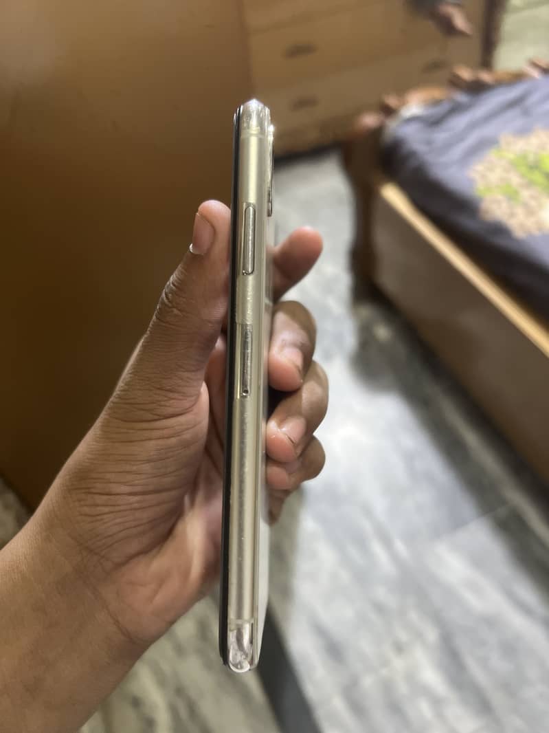 Apple iPhone X 1