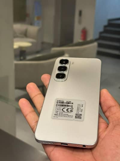 Infinix Hot 60i