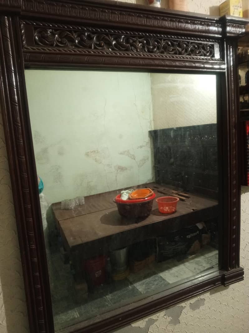 Mirror Frame 0