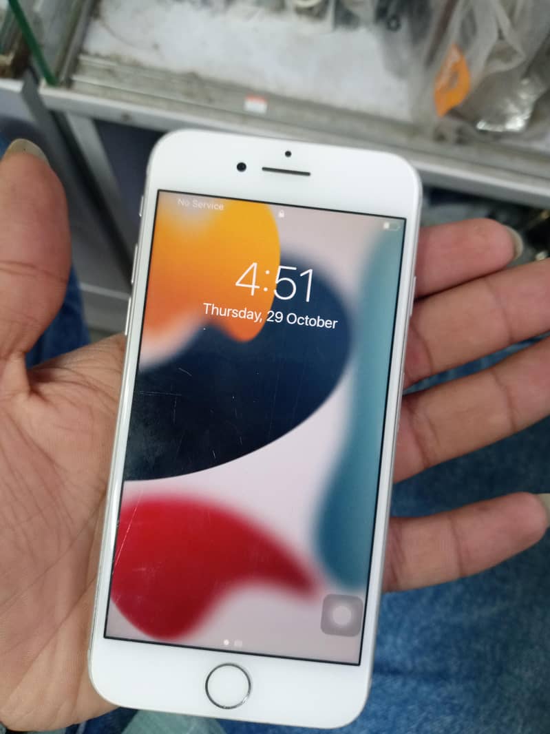 Apple iPhone 7 1