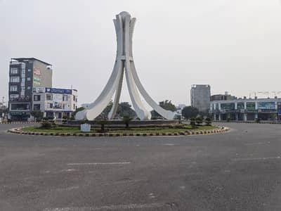 1 Kanal Plot Phase 1 Main Boulevard Gas And Lesco Meter Area LDA Approved Prime Location Phase 1 For Sale In Overseas Block Phase 1