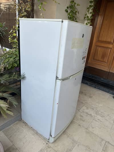 PEL Refrigerator for Sale – 2011 Model