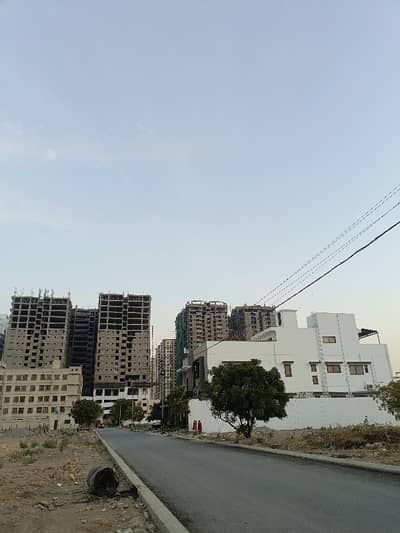 West Open Corner 400 Square Yards Plot For Sale At Prime Location