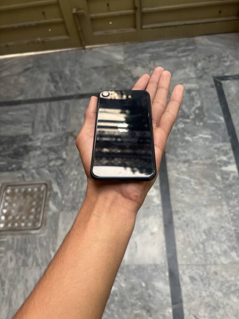 Apple iPhone SE 1