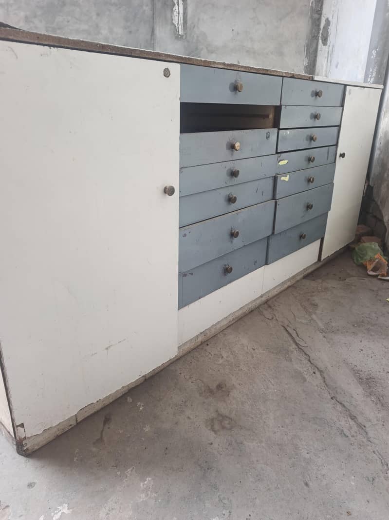 tabel i  good condition 0