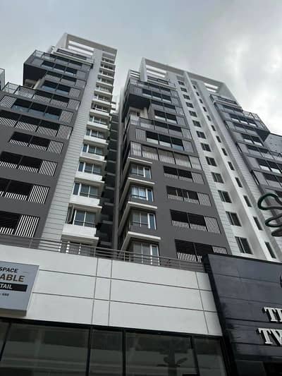 Luxury 3Bed DD with Private lift Available For Sale At The Court Twin Tower 2250 sft net