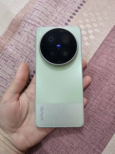 Vivo X300 Ultra