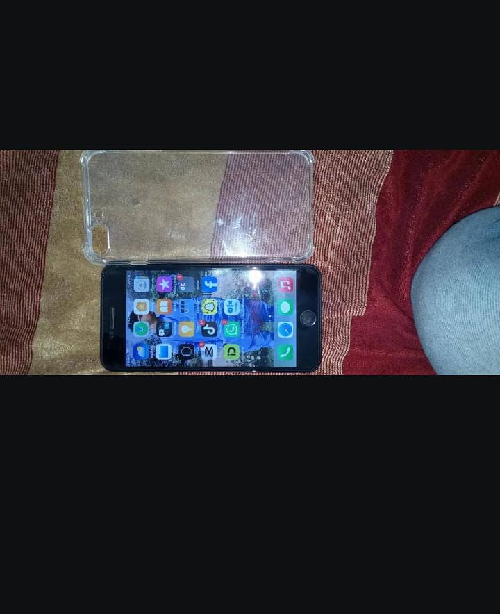Apple iPhone 7 Plus 1