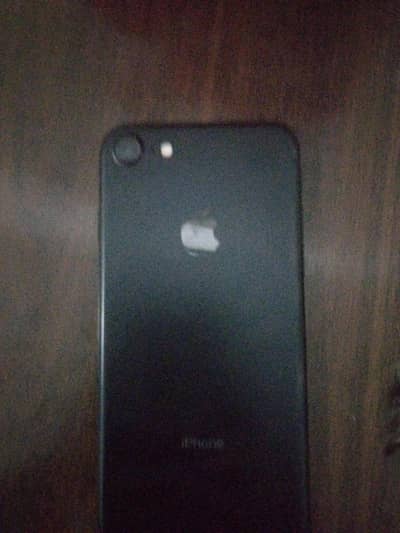 Apple iPhone 7