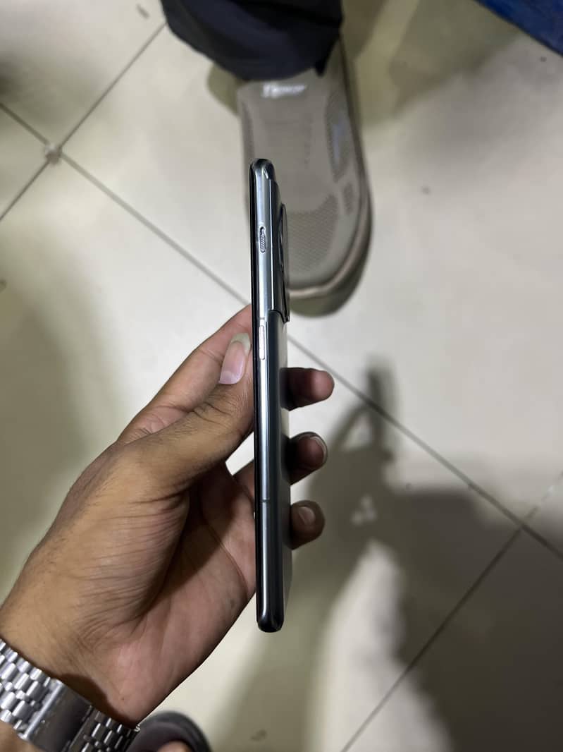 One Plus 11 5G 1