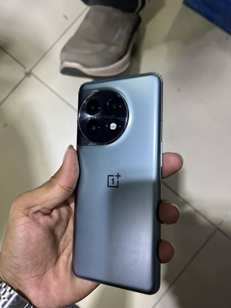 One Plus 11 5G 6