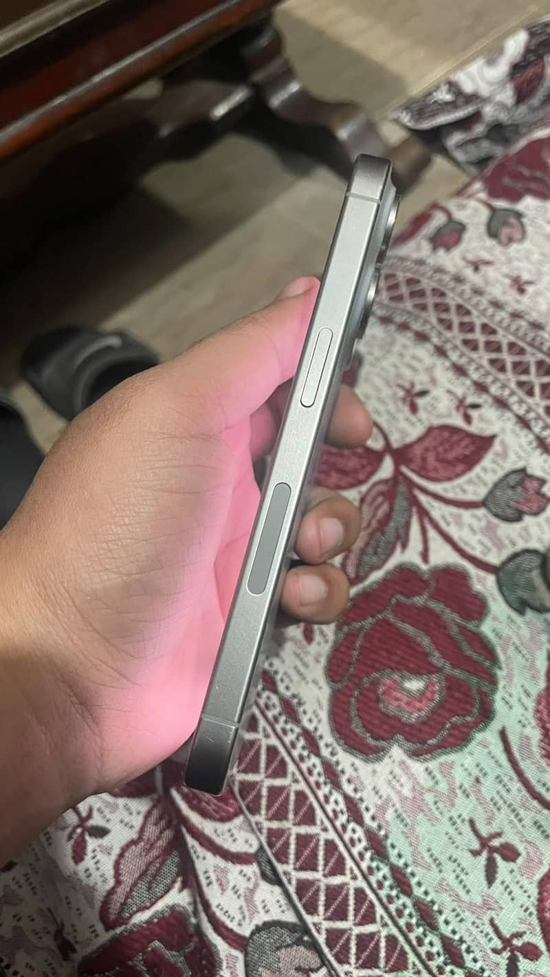 iPhone 15 Pro nonpta 4