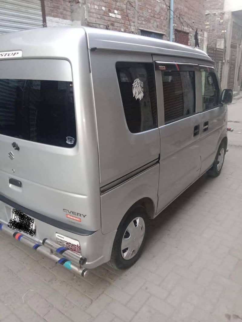 Suzuki Every 2016 1