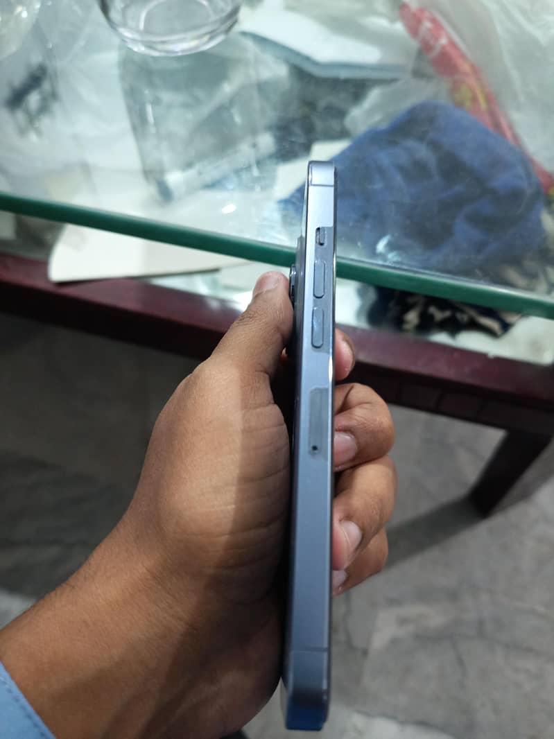 Apple iPhone 13 Pro 1