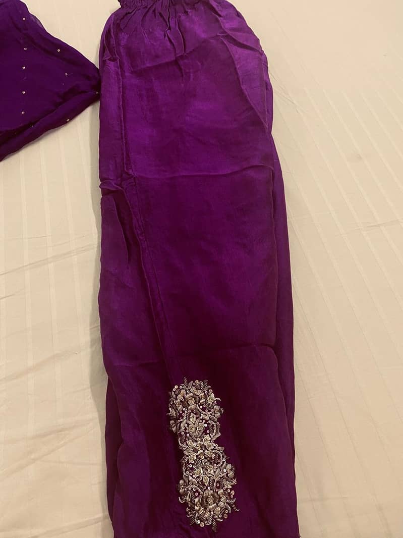 SELF MADE HAND WORK SIZE LARGE 12