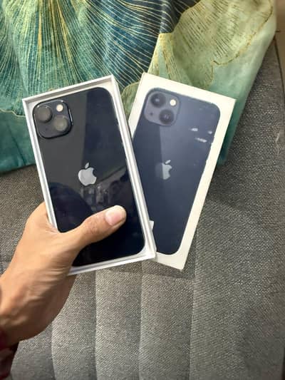 Apple iPhone 13