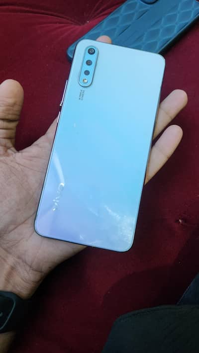 Vivo S1