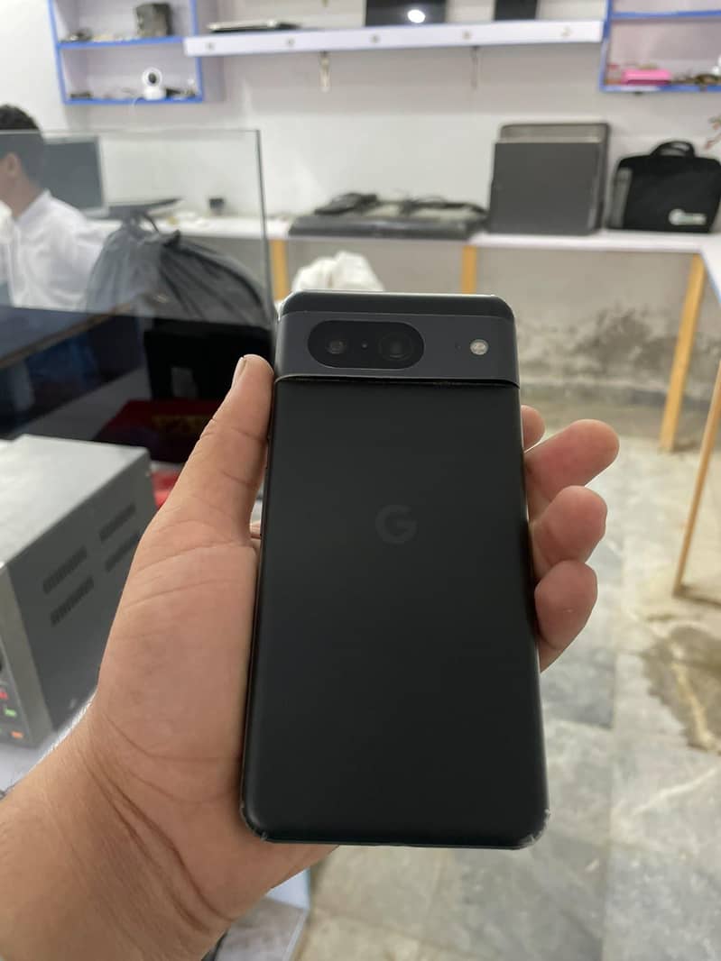 Google Pixel 8 1