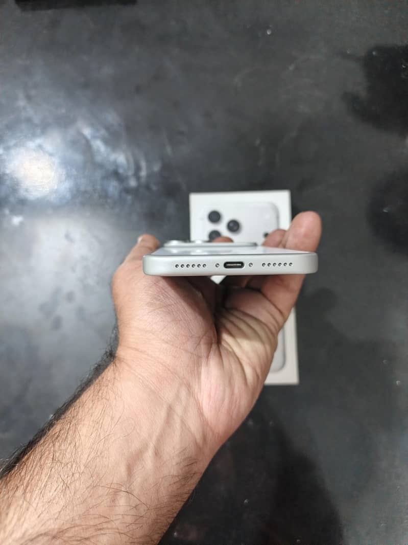 iPhone 17 Pro Max pta 4