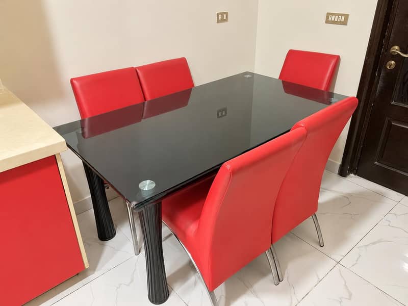 Dining table with 6 chairs 0