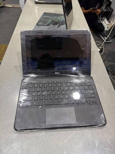 dell Chrombook celoron 6th generation 4gb 64 gb ssd