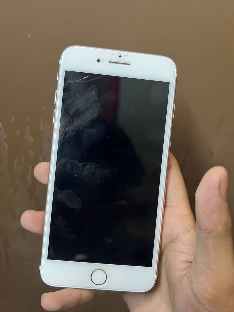 Apple iPhone 7 Plus 1
