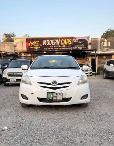 Toyota Belta 2006