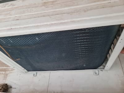 Changhong Ruba 1.5 Ton DC Inverter Split AC for Sale