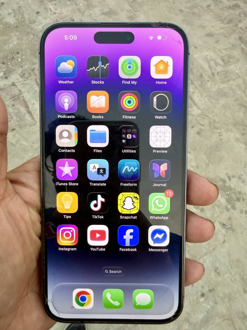 Apple iPhone 14 Pro Max 1