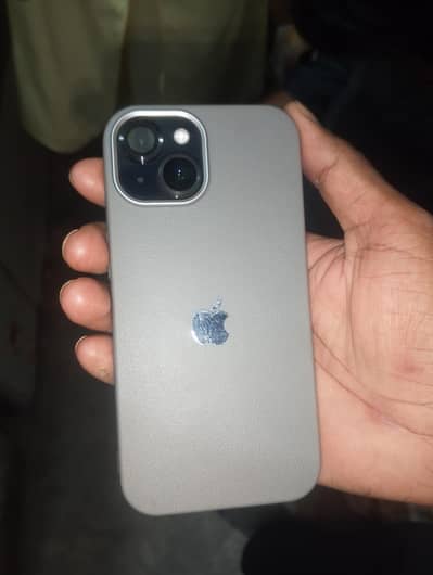 Apple iPhone 15