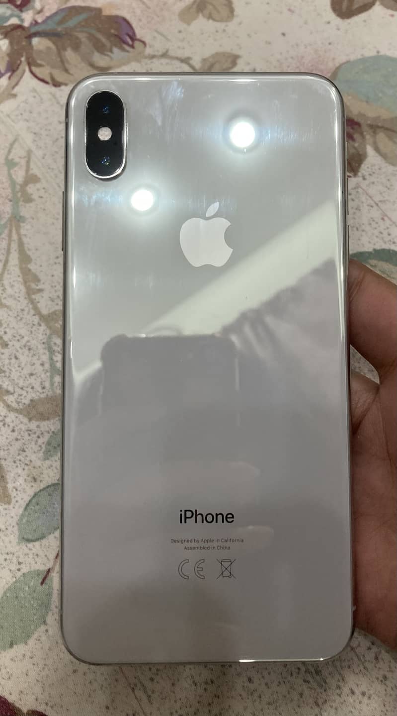 iPhone XS Max 1