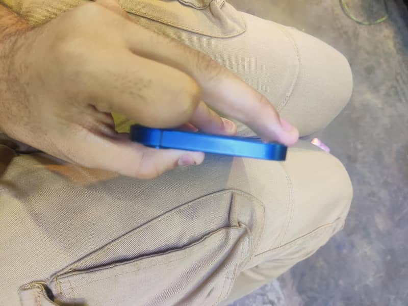 iphone 12 4