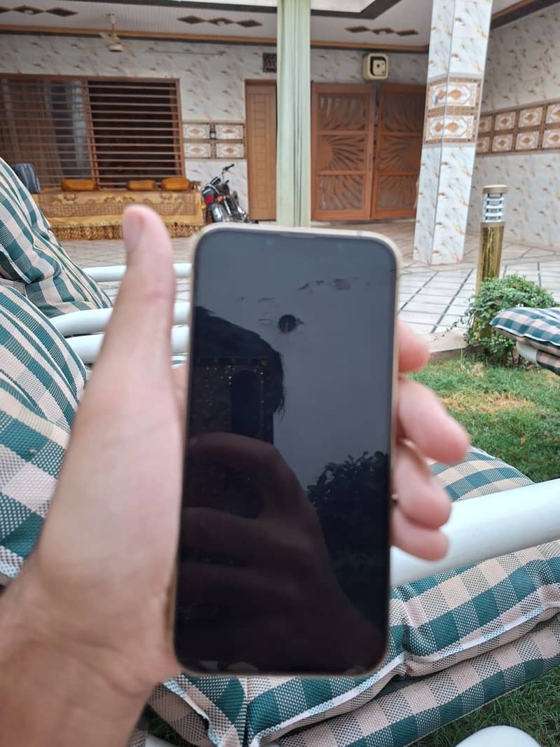 Apple iPhone 13 Pro 1