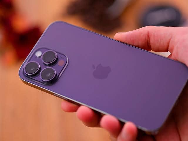 Apple iPhone 14 Pro Max 0