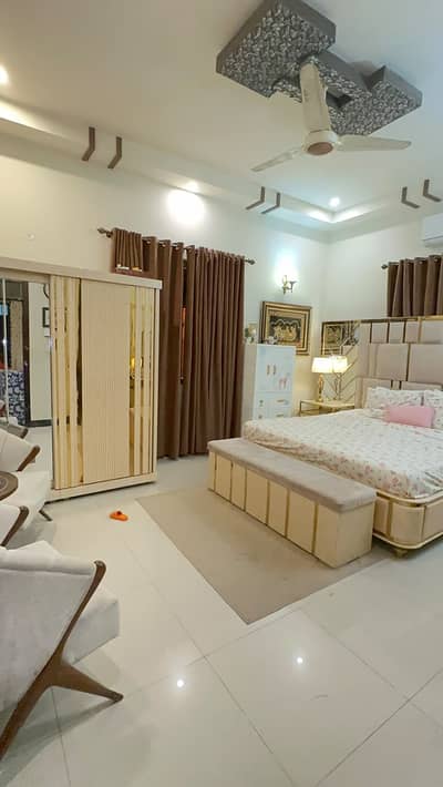 400 Sq. Yards House For Sale Block 3A Gulistan-e-Jauhar Double Parking With Separate Gates All Utilities
