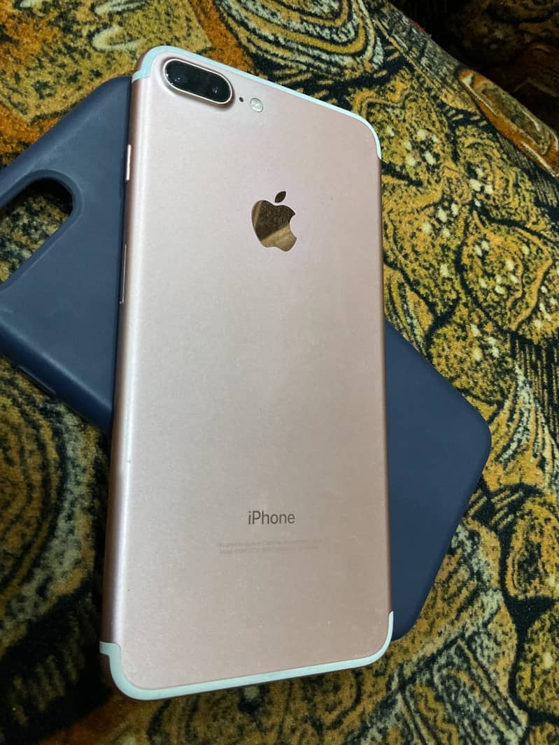 Apple iPhone 7 Plus 0