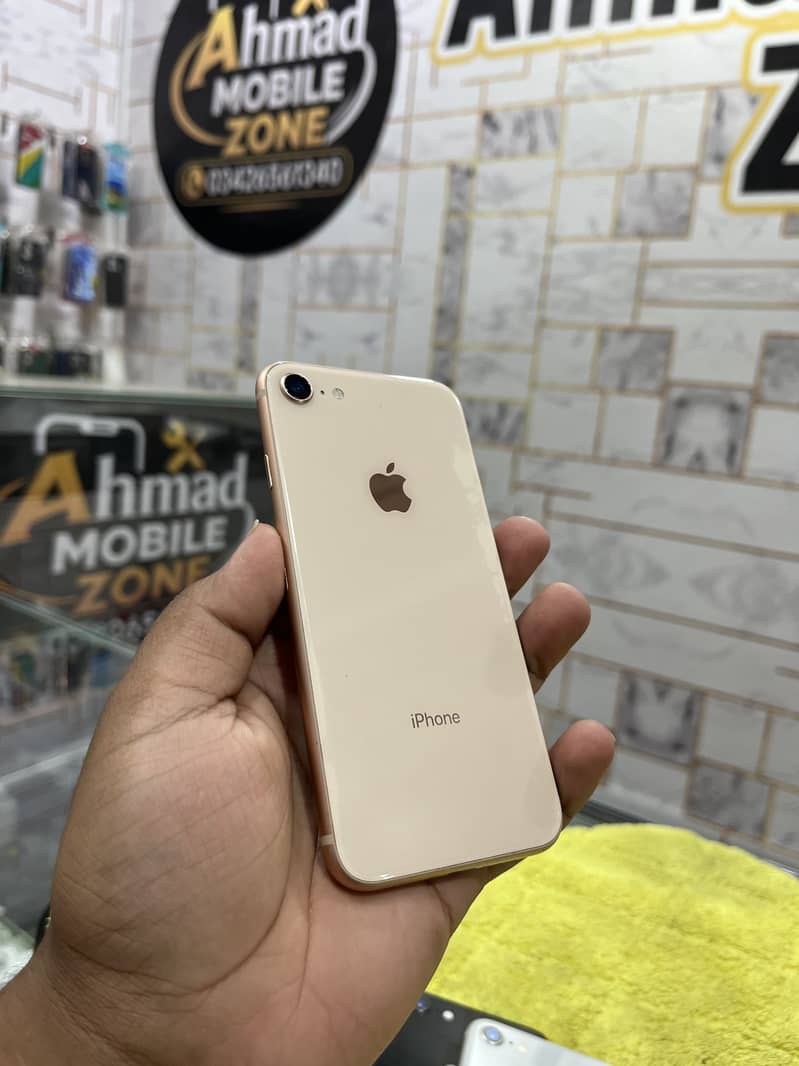 Apple iPhone 8 3