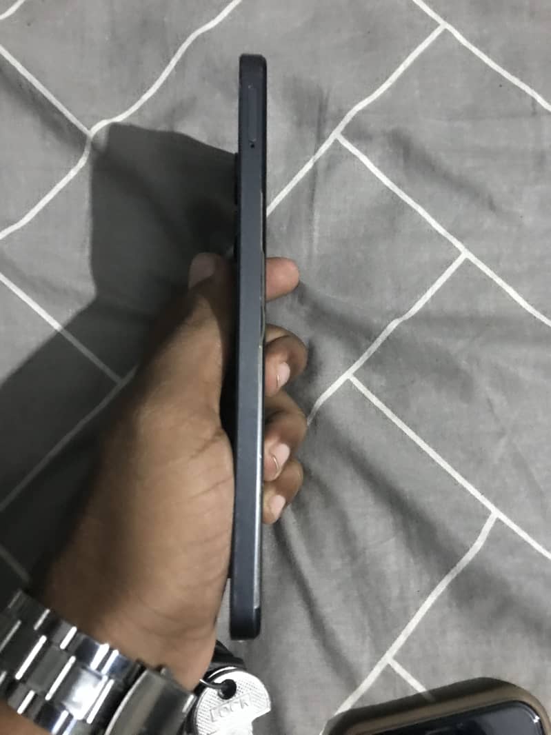 Realme Note 60x 2