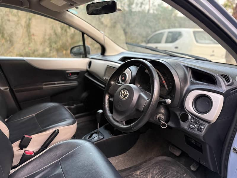 Toyota Vitz 2011 8