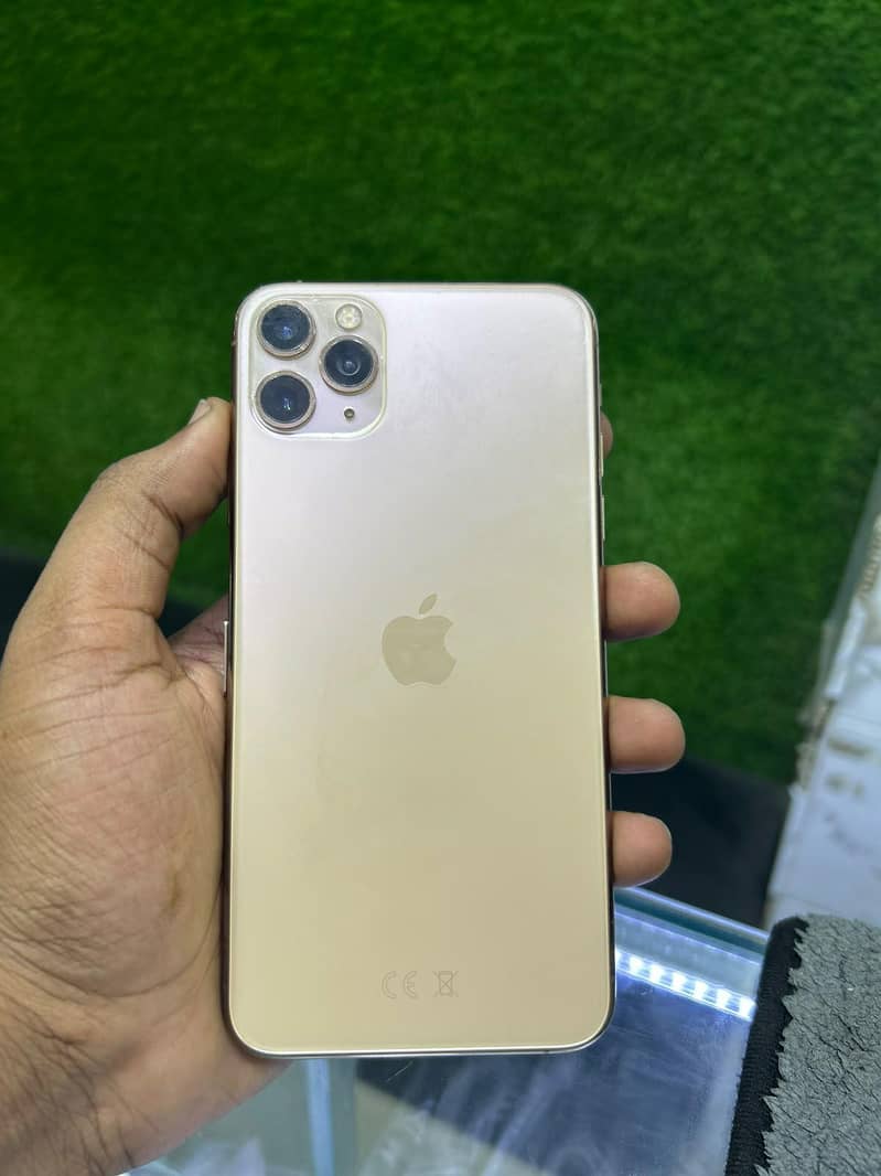 Apple iPhone 11 Pro Max 0