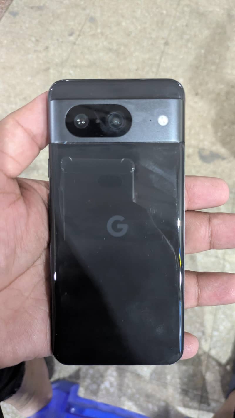 Google Pixel 8 1